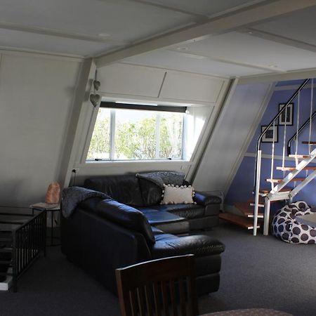 Classic A-Frame On Milford Te Anau Exteriér fotografie